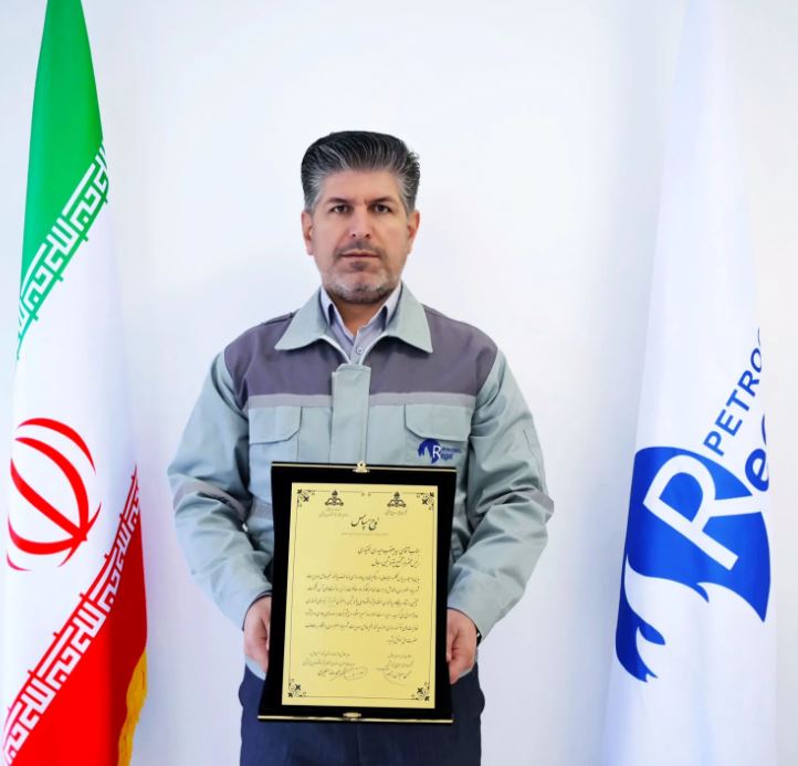 تقدیر از رئیس مجتمع پتروشیمی رجال به عنوان نفر برتر پدافند غیرعامل صنعت پتروشیمی کشور